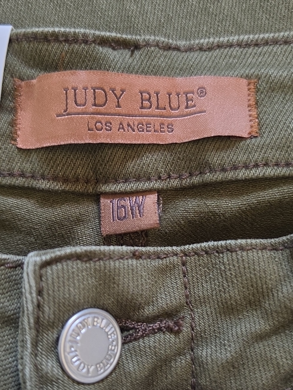 Judy Blue Dark Forest Crop Jeans - Picture 5 of 8